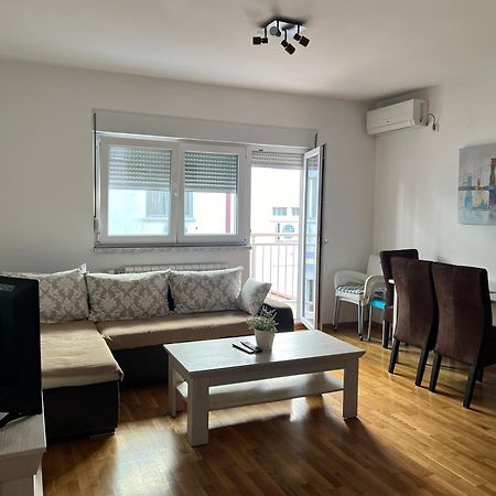 Apartment Leonis Belgrád Kültér fotó
